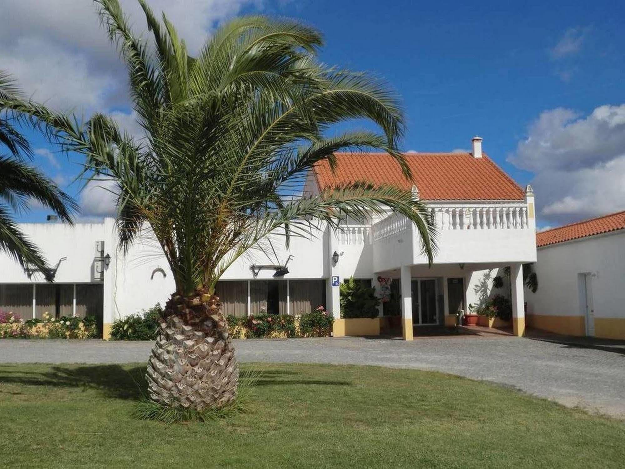 Varandas De Alter Hotel & Spa Alter do Chão Exterior photo